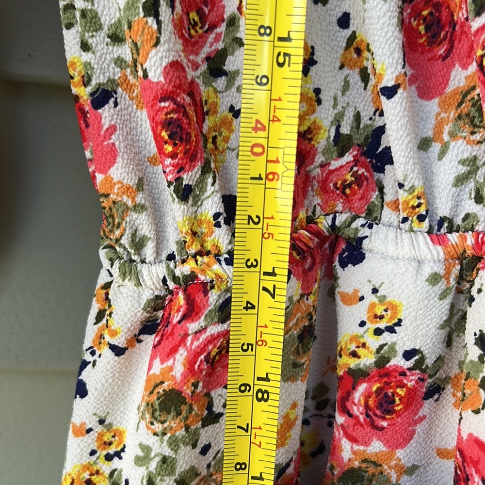 BNWOT LE LIS fun floral dress - Picture 9 of 16